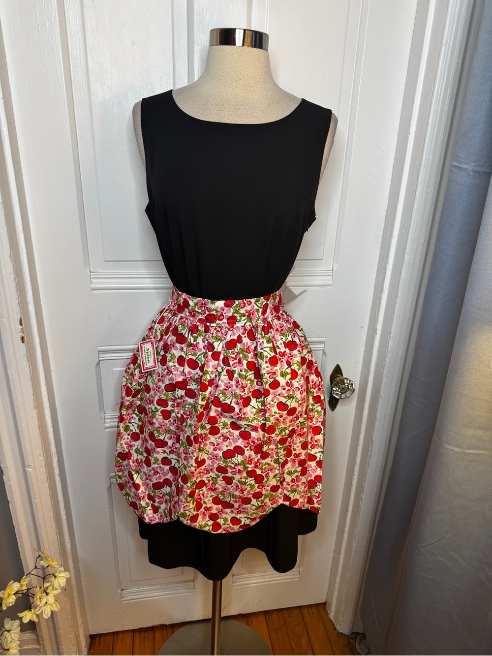 Authentic 1959 Cherry Print Skirt Apron - Green & Pink, Red Cherry